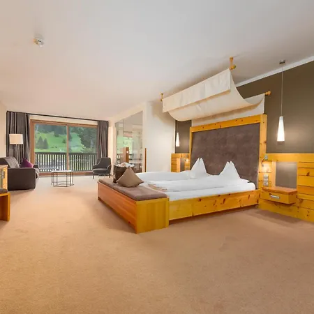 Superior Wellnesshotel Mein Almhof 4 S