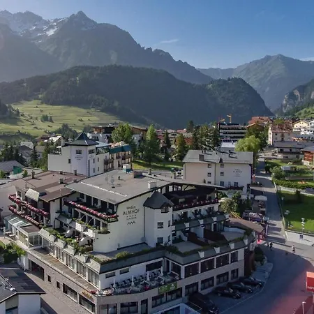 Wellnesshotel Mein Almhof Superior Hotell