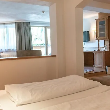 Superior Wellnesshotel Mein Almhof 4 S