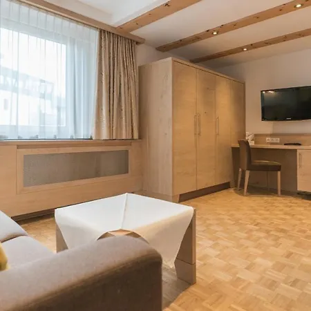 Hotel Mein Almhof Superior 4*