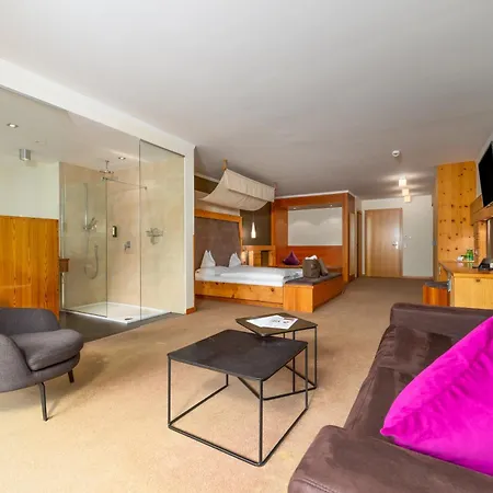 Wellnesshotel Mein Almhof Superior ホテル