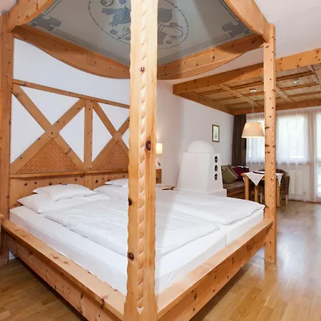 Wellnesshotel Mein Almhof Superior 4* נאודרס