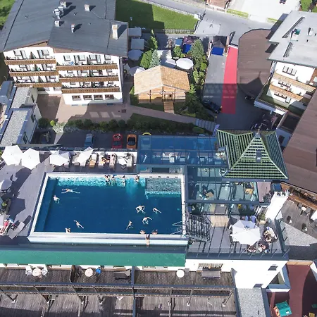 Wellnesshotel Mein Almhof Superior Szálloda Nauders