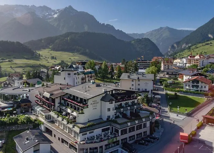 Wellnesshotel Mein Almhof Superior מלון