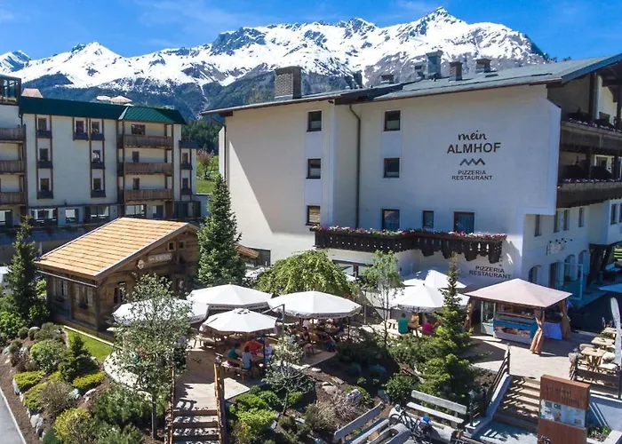 מלון Wellnesshotel Mein Almhof Superior נאודרס