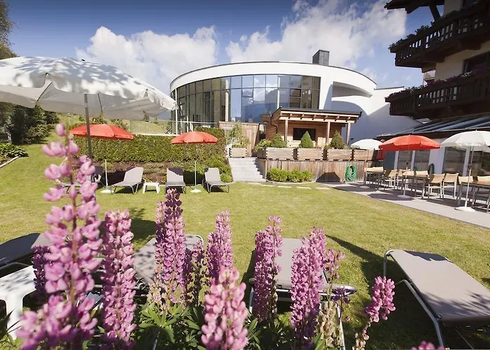 Wellnesshotel Mein Almhof Superior מלון