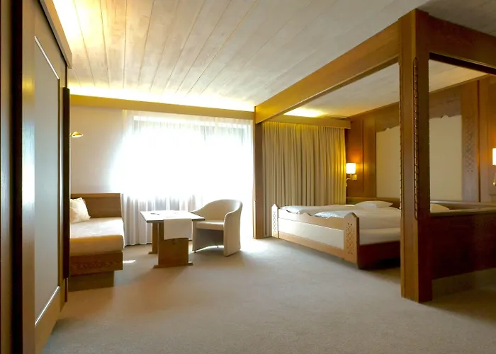 Wellnesshotel Mein Almhof Superior 4* נאודרס